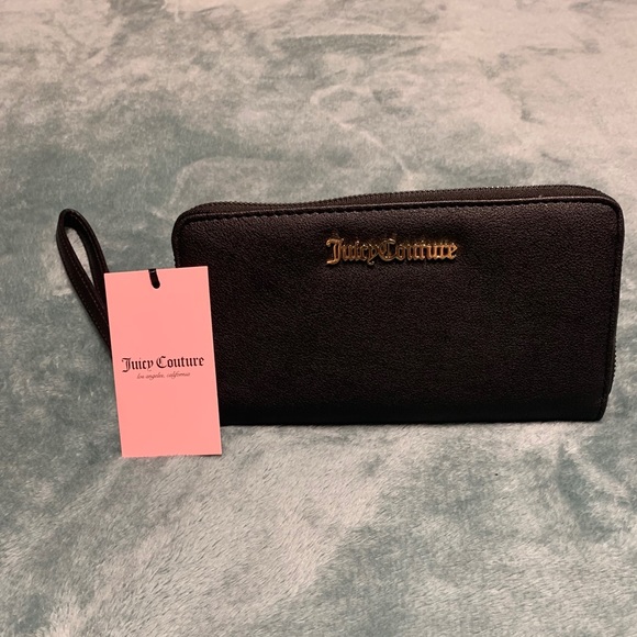 Juicy Couture Handbags - Juicy Couture Wrist Clutch